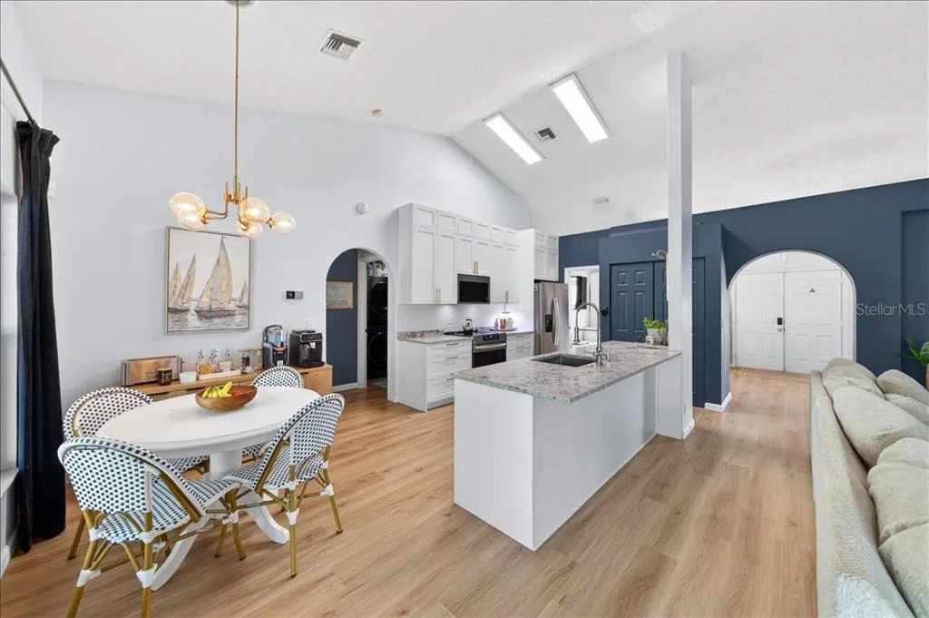 Photo of 5068 ALAMANDA DRIVE