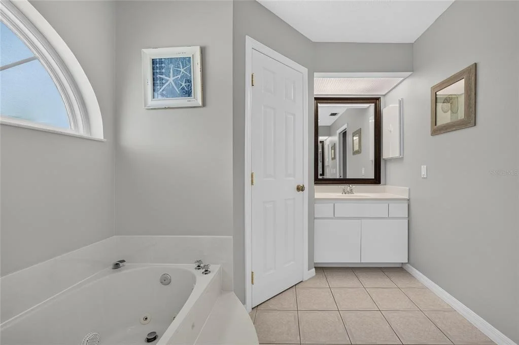 Photo of 2280 VIA ESPLANADE