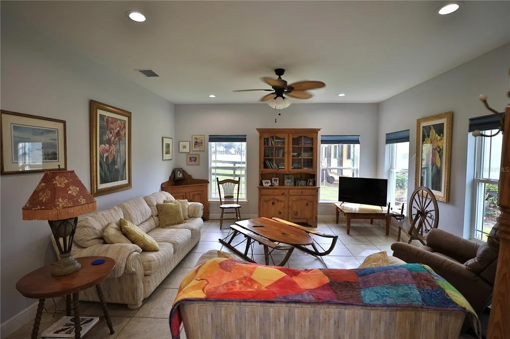 Photo of 9549 NW 80TH AVENUE