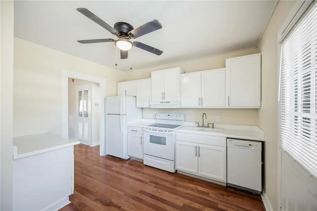Photo of 2710 3RD AVENUE W