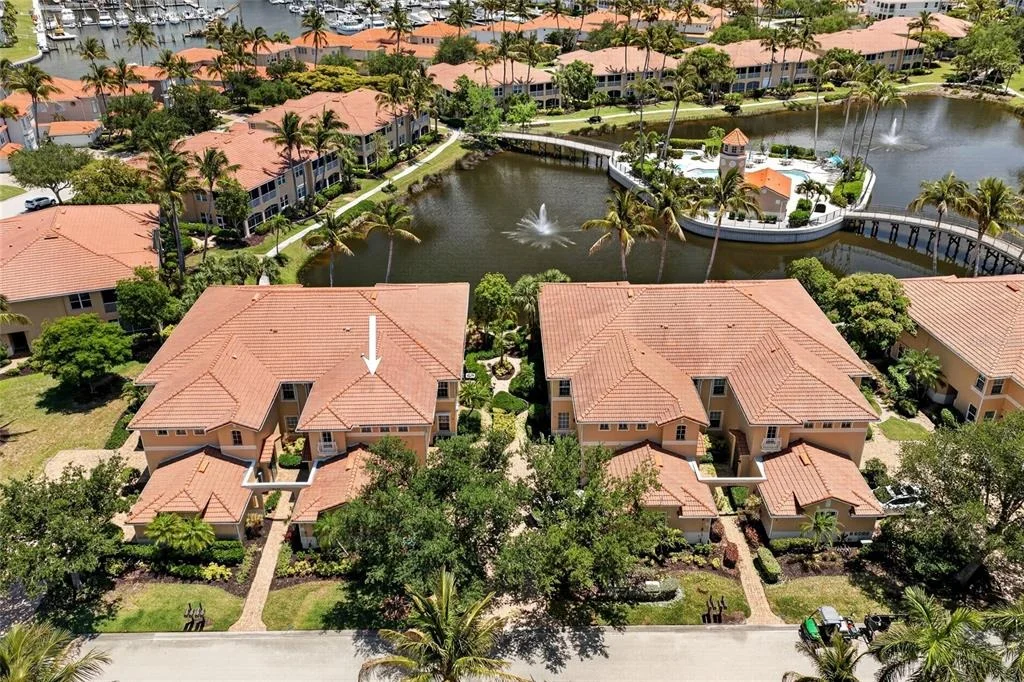 Photo of Unit D at 3336 SUNSET KEY CIRCLE