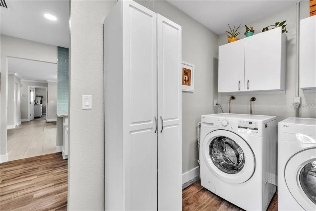 Photo of 904 INLET CIRCLE