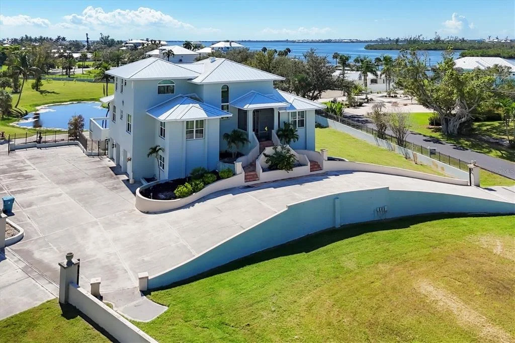 Photo of 342 GREEN DOLPHIN DRIVE