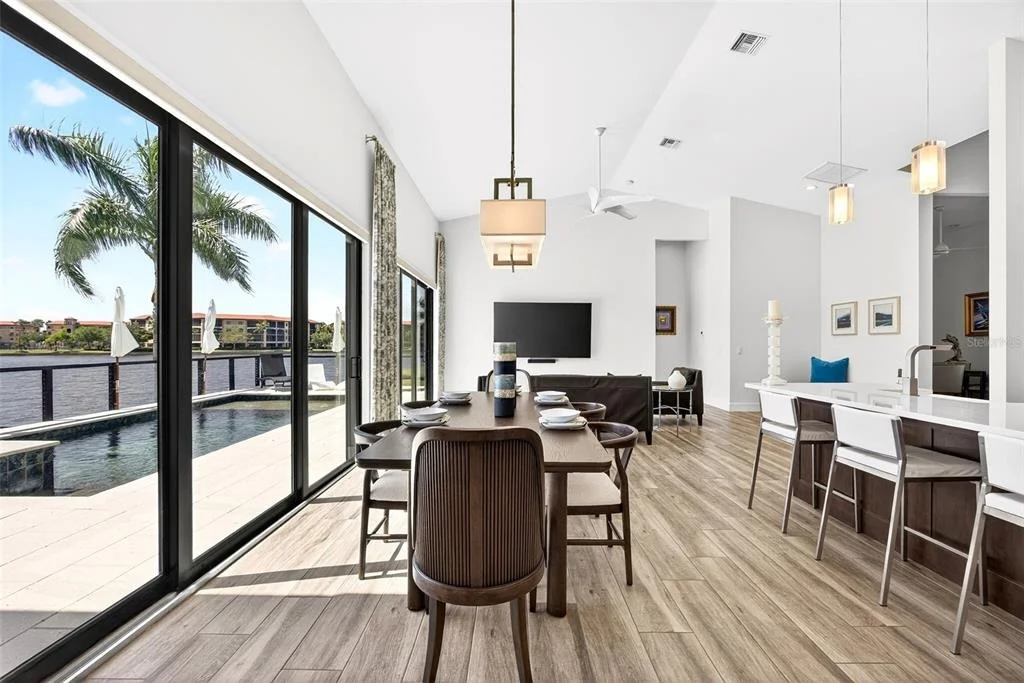 Photo of 125 COLONY POINT DRIVE