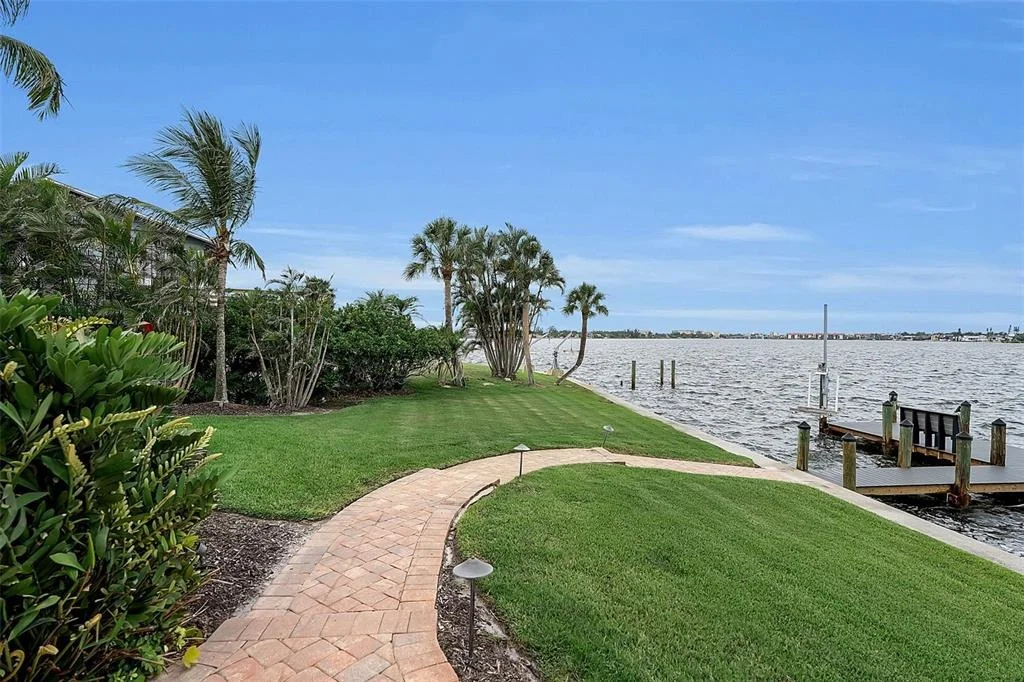 Photo of 1541 CARIBBEAN DRIVE