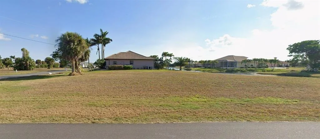 Photo of 17247 CARROWAY LANE