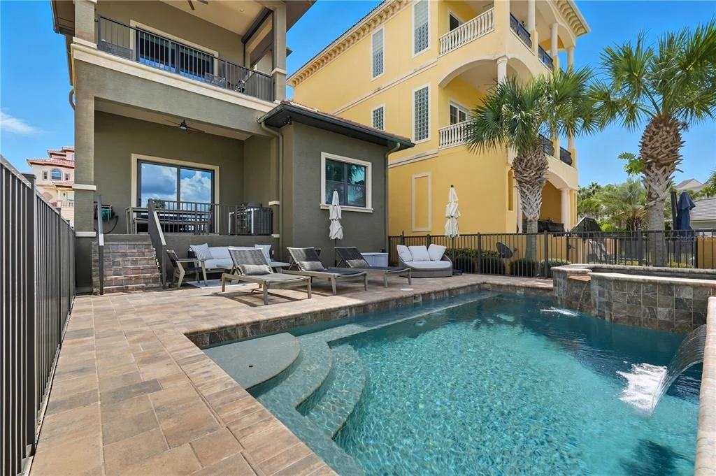 Photo of 355 OCEAN CREST DRIVE
