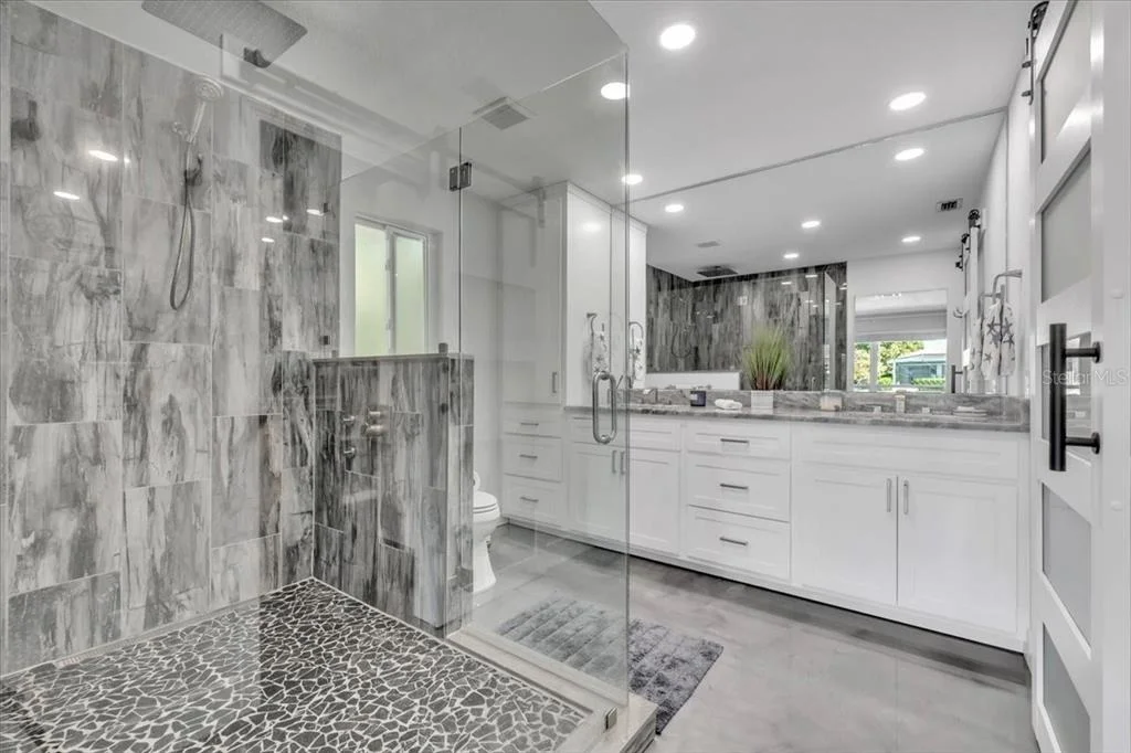 Photo of 2424 ROSA LANE