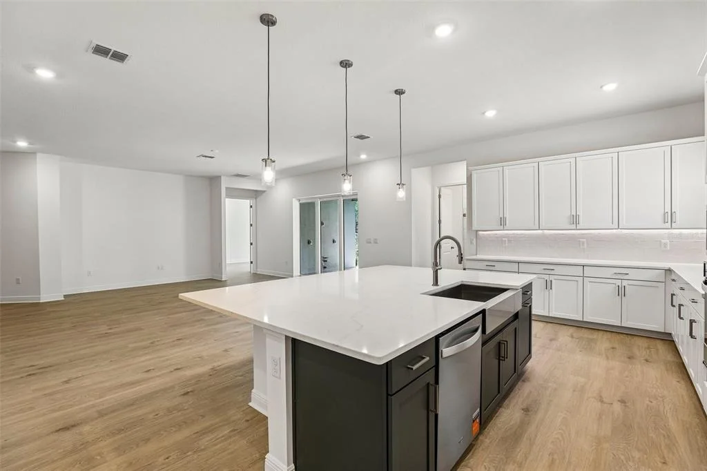Photo of 14341 CREST PALM AVENUE
