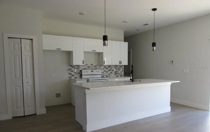 Photo of 10 FISHER LOOP
