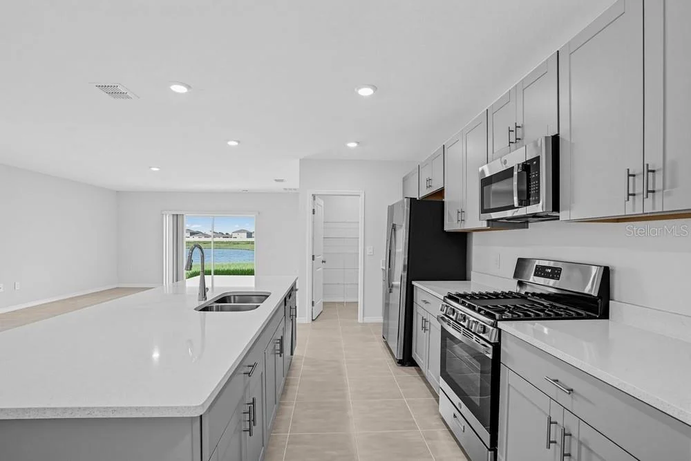 Photo of 13321 COMMONS AVENUE