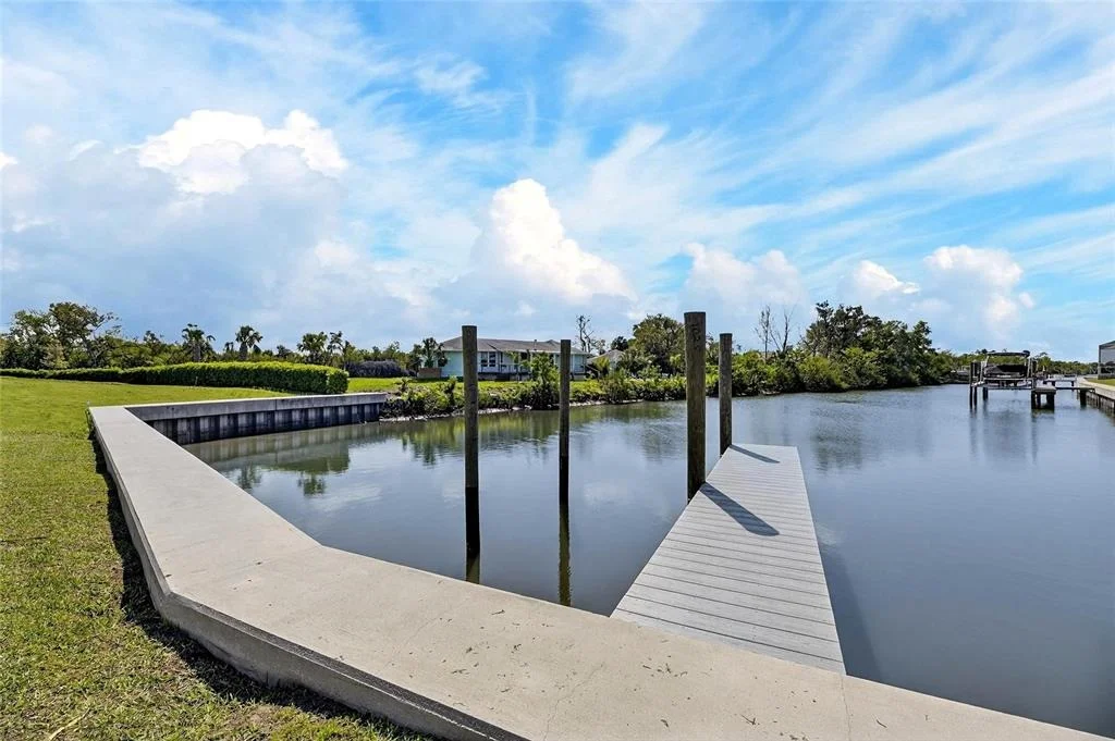 Photo of 914 SIGNET DRIVE
