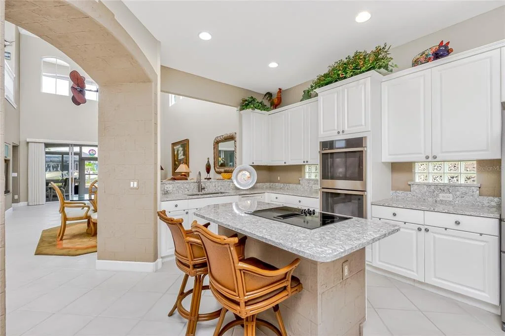 Photo of 3337 SUNSET KEY CIRCLE