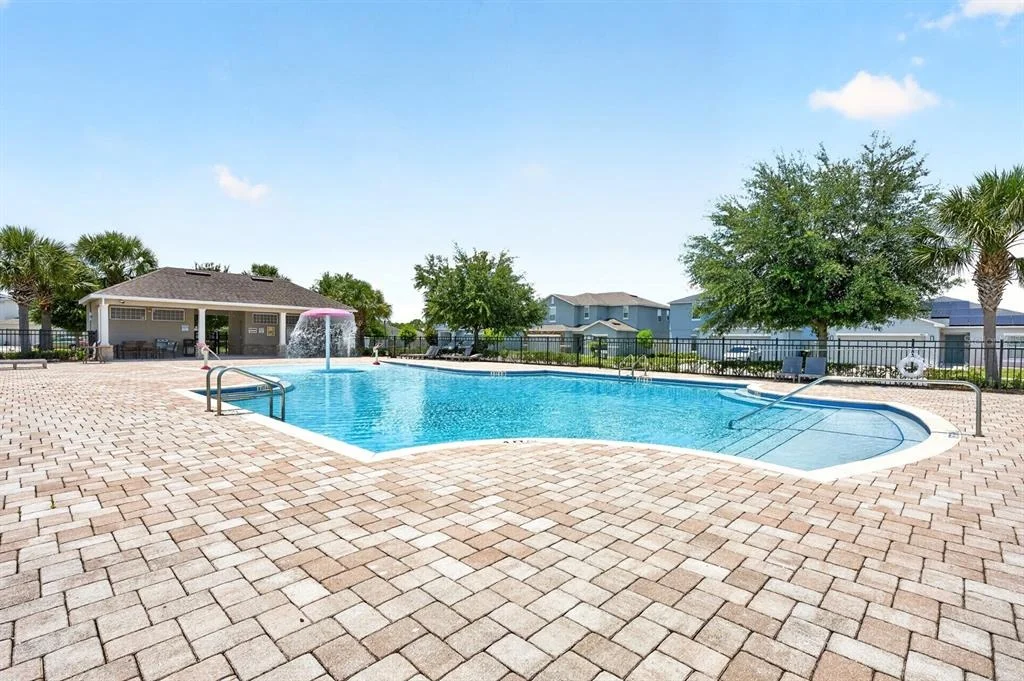 Photo of 596 MEADOW BEND DRIVE