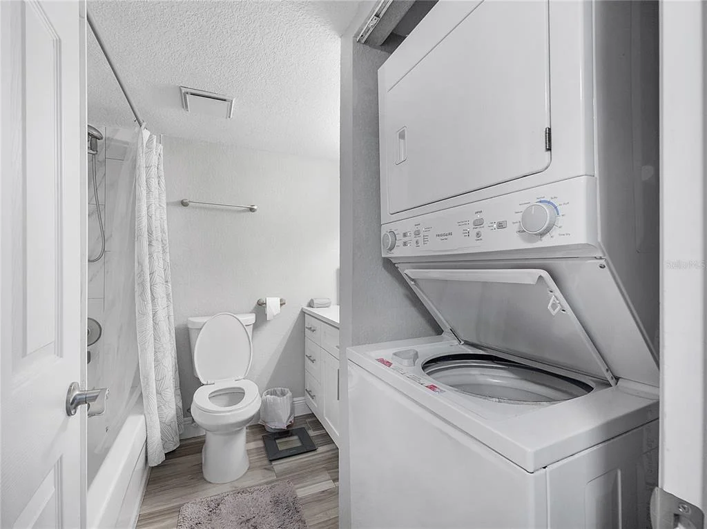 Photo of Unit A at 622 FAIRWAYS CIRCLE
