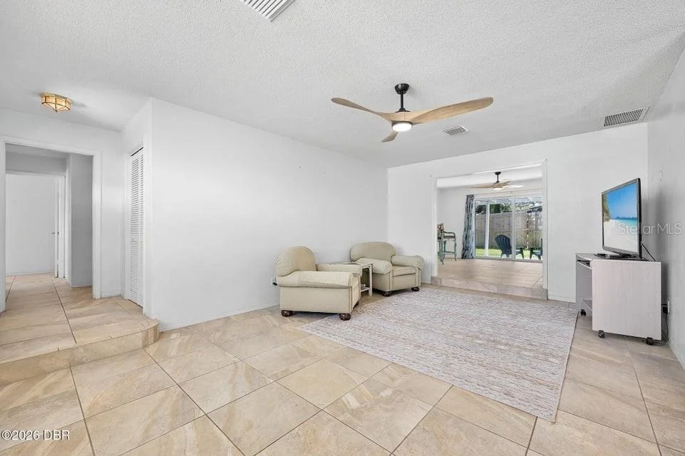 Photo of 190 ELLICOTT DRIVE
