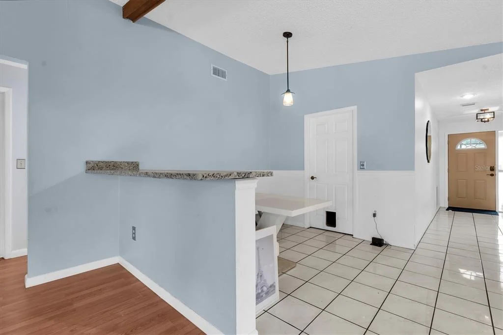 Photo of 914 HARBOR CIRCLE