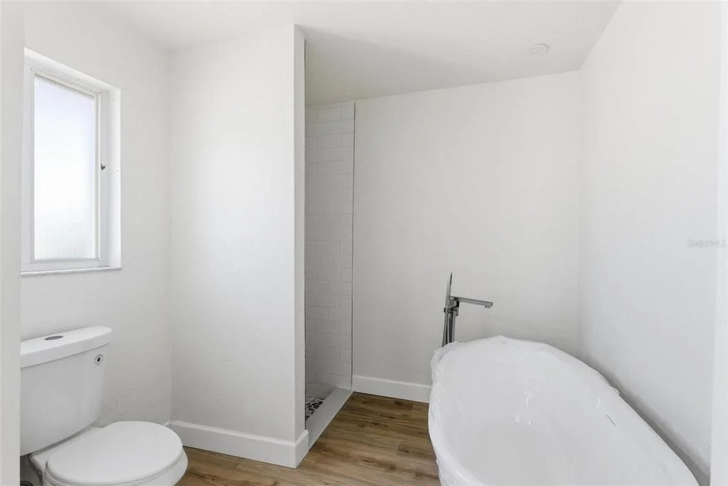 Photo of 33 E SEA HARBOR