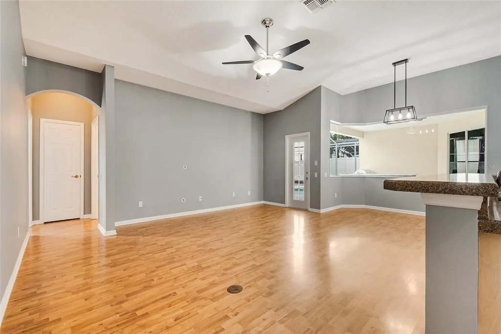Photo of 116 OAK GROVE CIRCLE