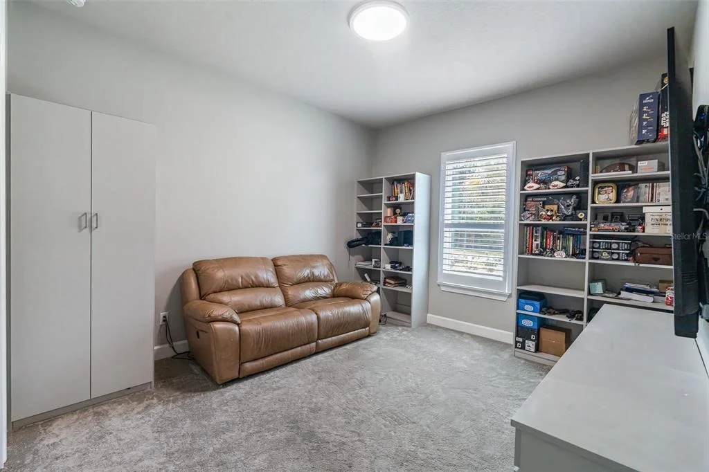 Photo of 998 DOWNSHIRE LANE