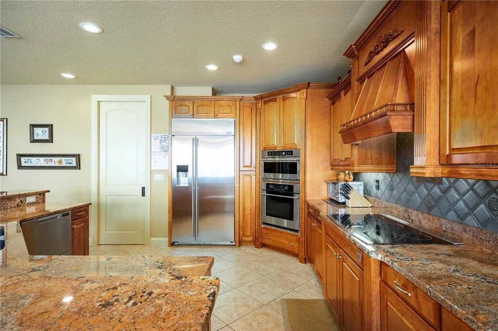 Photo of 306 HARBOR DRIVE