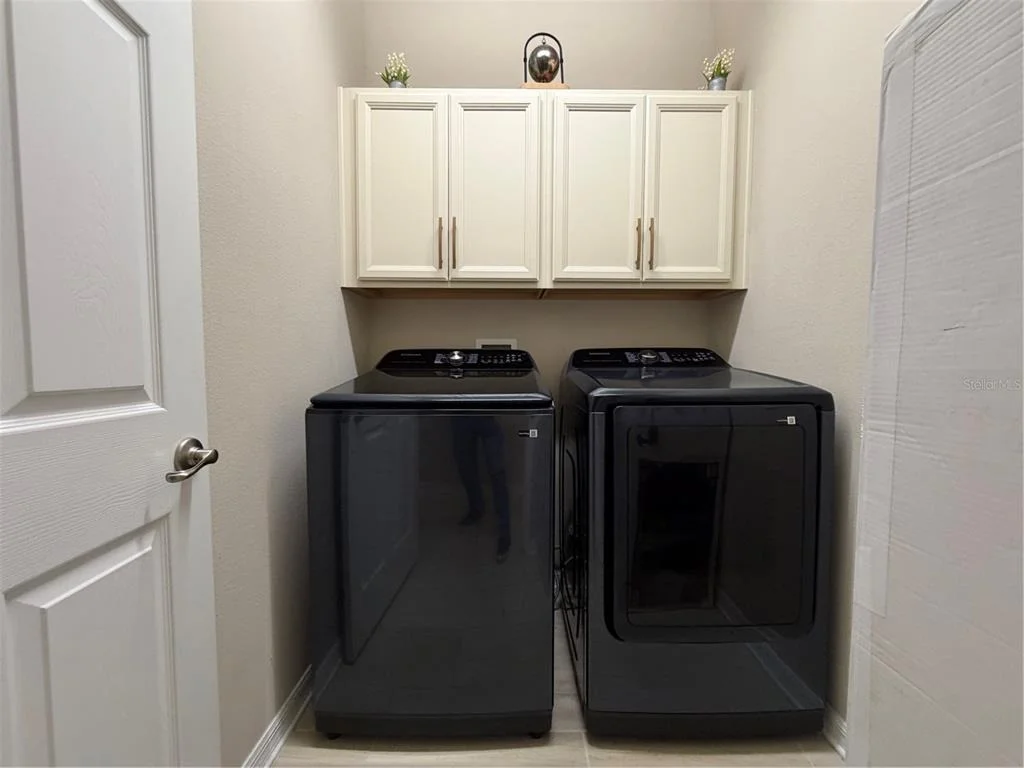 Photo of 1834 CASTLETON DRIVE