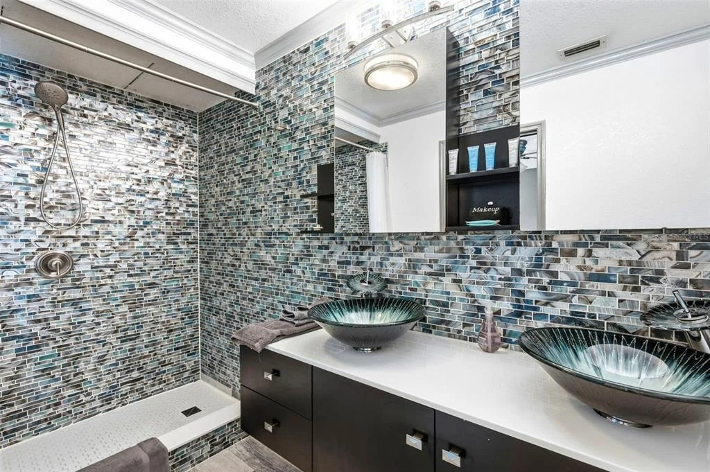 Photo of 2460 BEACON GROVES BOULEVARD