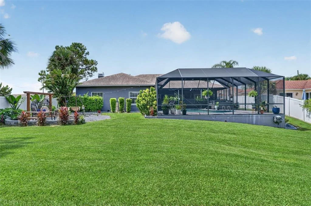 Photo of 16 CHERRYTREE COURT