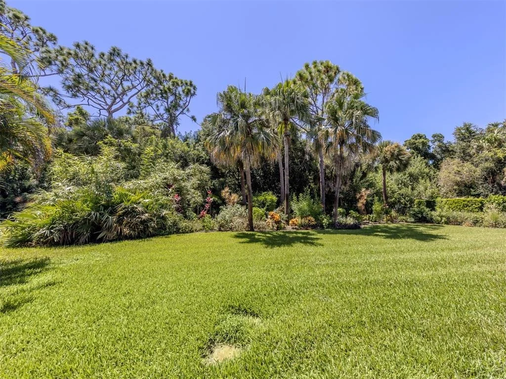 Photo of 143 WAYFOREST DRIVE