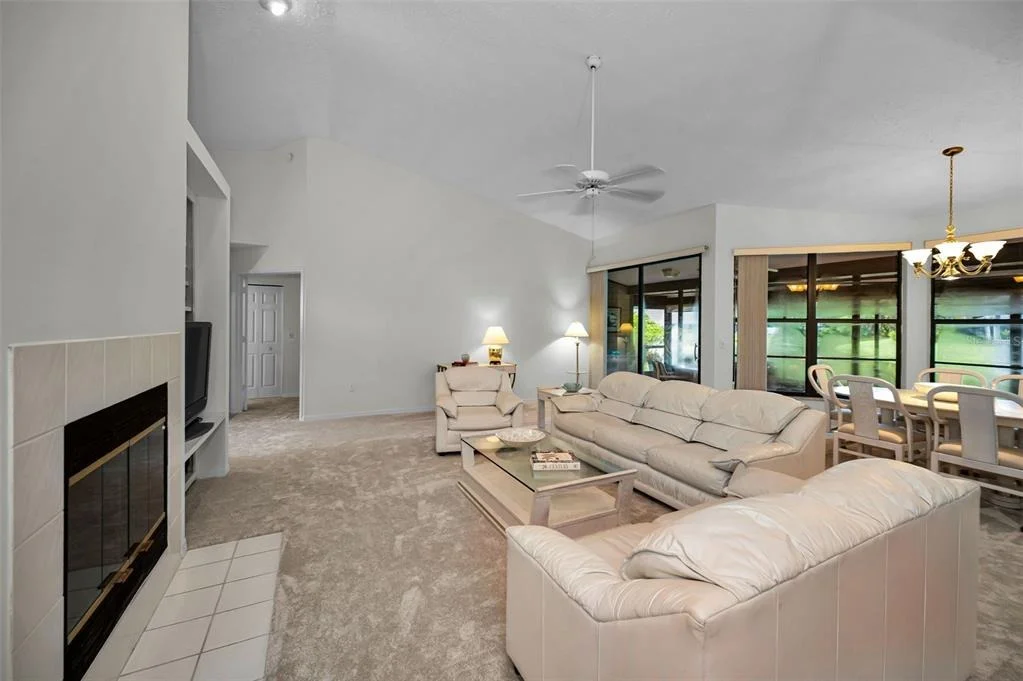 Photo of 900 LUCAS LANE