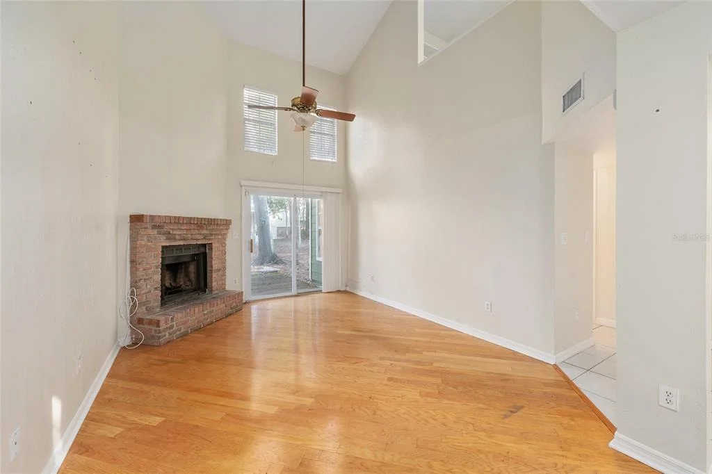 Photo of Unit K at 345 NW 48TH BOULEVARD