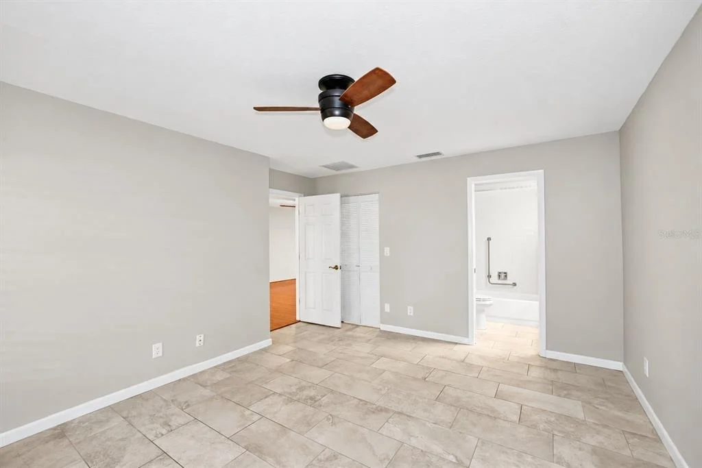 Photo of 913 SUTTON PLACE