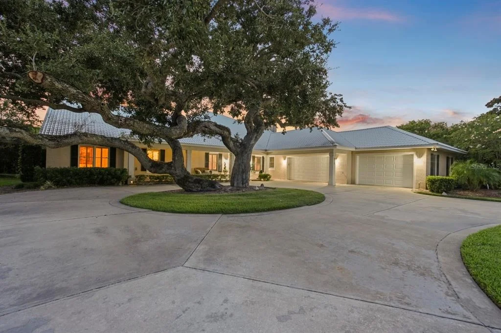 Photo of 360 JOHN ANDERSON DRIVE