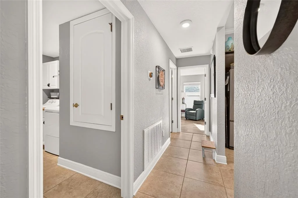Photo of 6943 SE 11TH PLACE