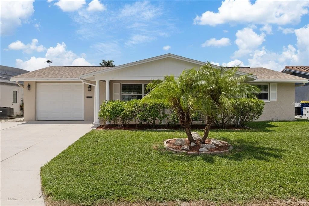 Photo of 4933 SHELL STREAM BOULEVARD
