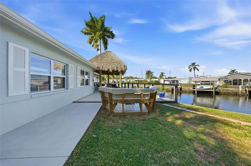 Photo of 8416 RIVERSIDE DRIVE