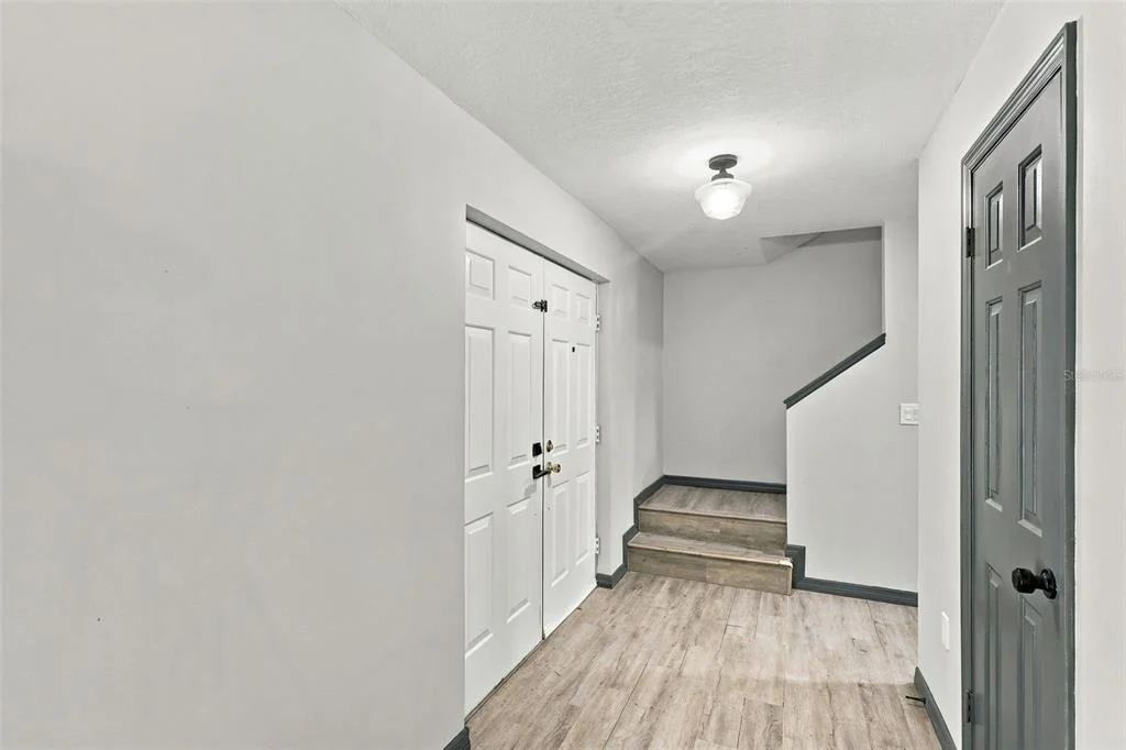 Photo of 3561 CALGARY LANE
