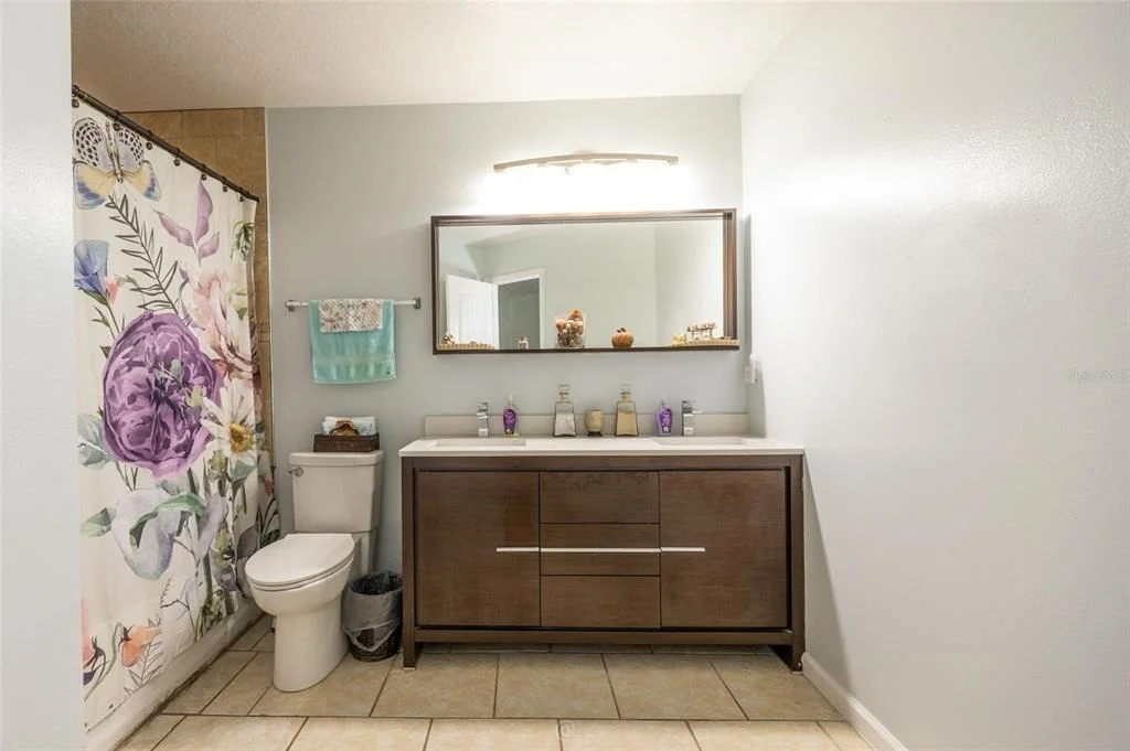 Photo of 6 RYBARK LANE