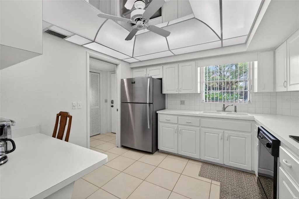 Photo of Unit 6 at 2440 WORLD PARKWAY BOULEVARD