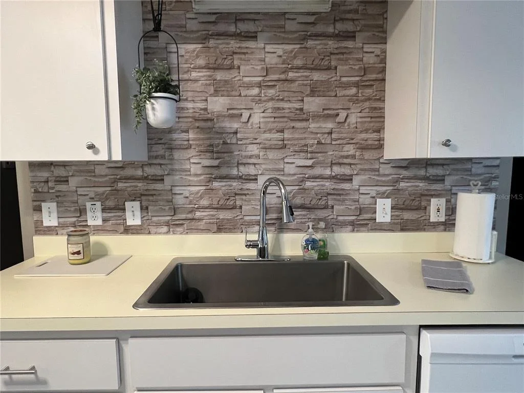 Photo of 2100 NW 50TH CIRCLE