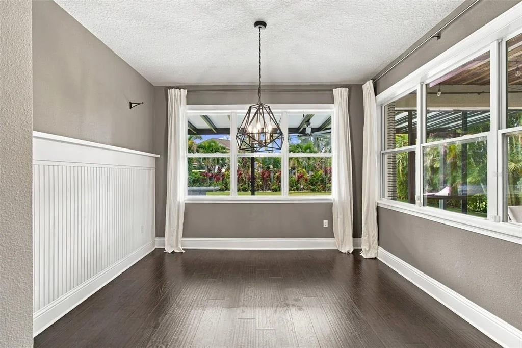 Photo of 6805 PARK STRAND DRIVE