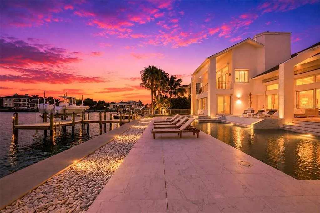 Photo of 216 BIRD KEY DRIVE