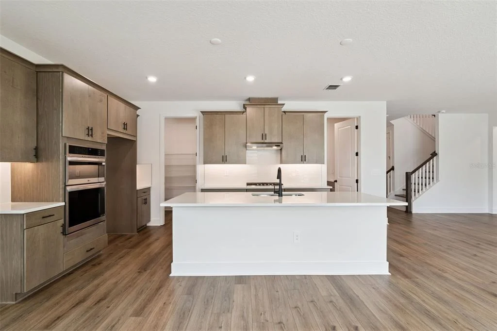 Photo of 714 EMERALD GROVE DRIVE