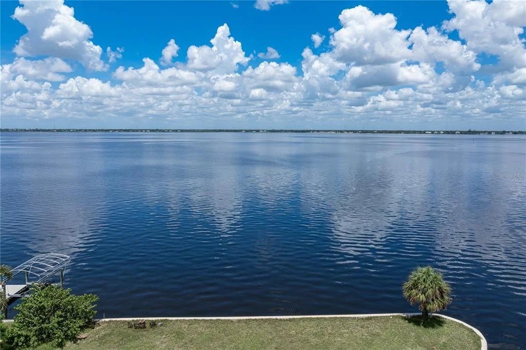 Photo of 302 KLISPIE DRIVE