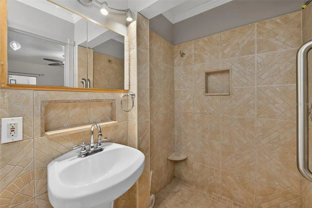 Photo of 3946 OMEGA CIRCLE
