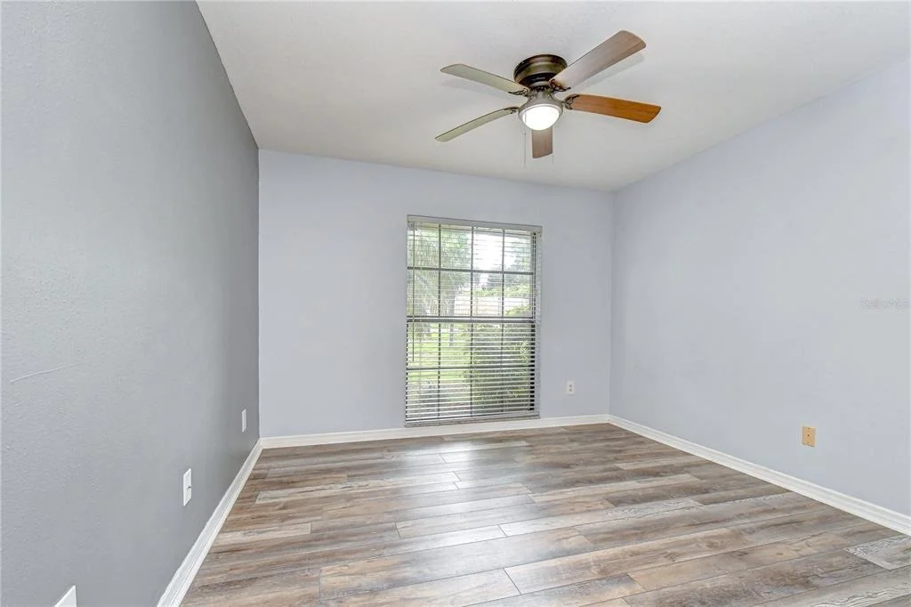 Photo of 1101 OAKRIDGE MANOR DRIVE