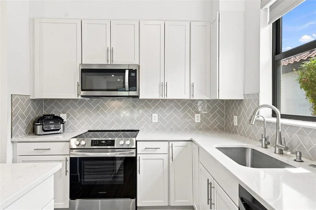 Photo of 6713 ALSTEAD CIRCLE