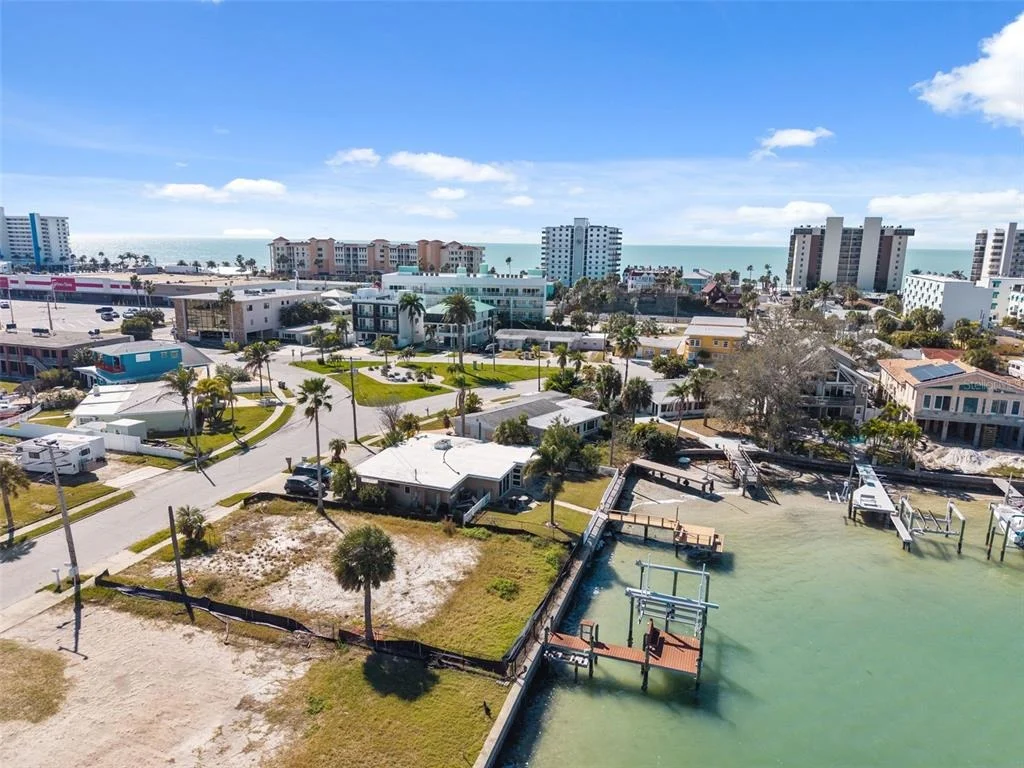 Photo of 15307 HARBOR DRIVE
