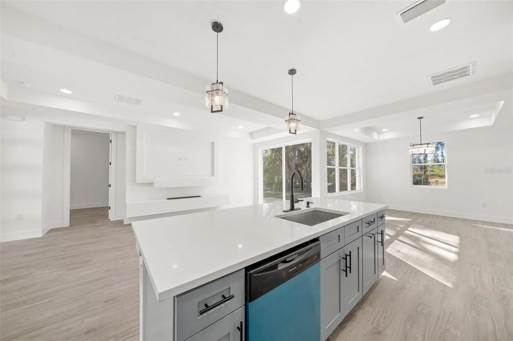 Photo of 4 OAK CIRCLE