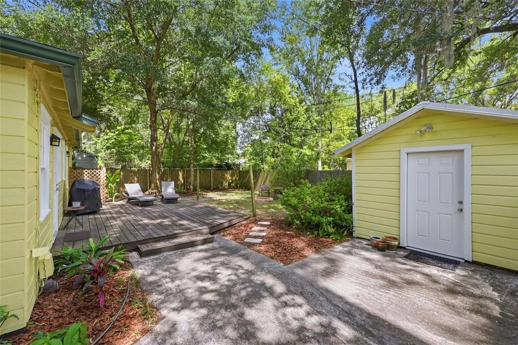 Photo of 616 NW 8TH PLACE